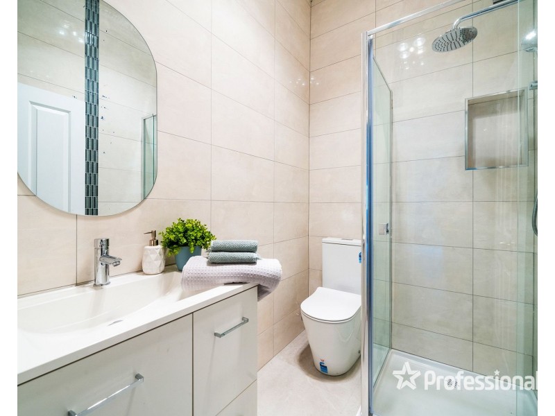 22 Hampshire Road, Sunshine VIC 3020