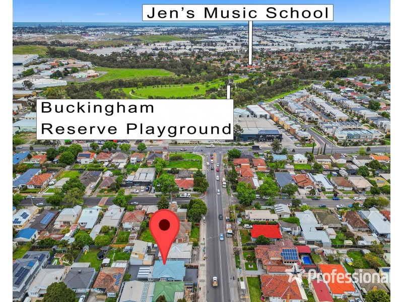 22 Hampshire Road, Sunshine VIC 3020