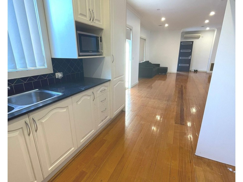 2/1 Pritchard Avenue, Braybrook VIC 3019