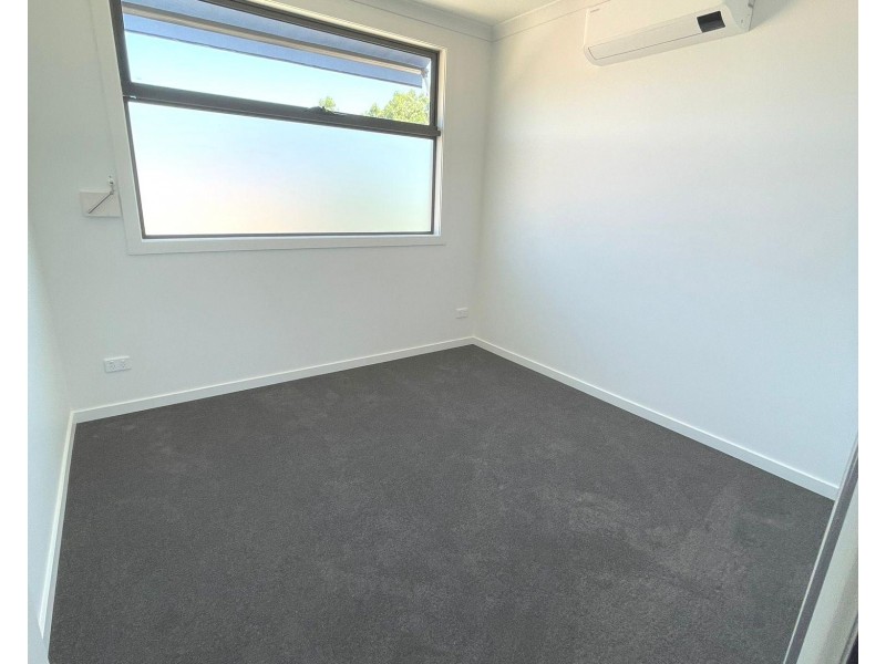 2/35 Bardsley Street, Sunshine North VIC 3020