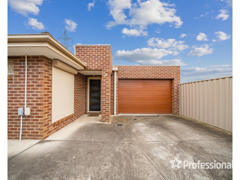 2/9 Gunyah Mews, St Albans VIC 3021