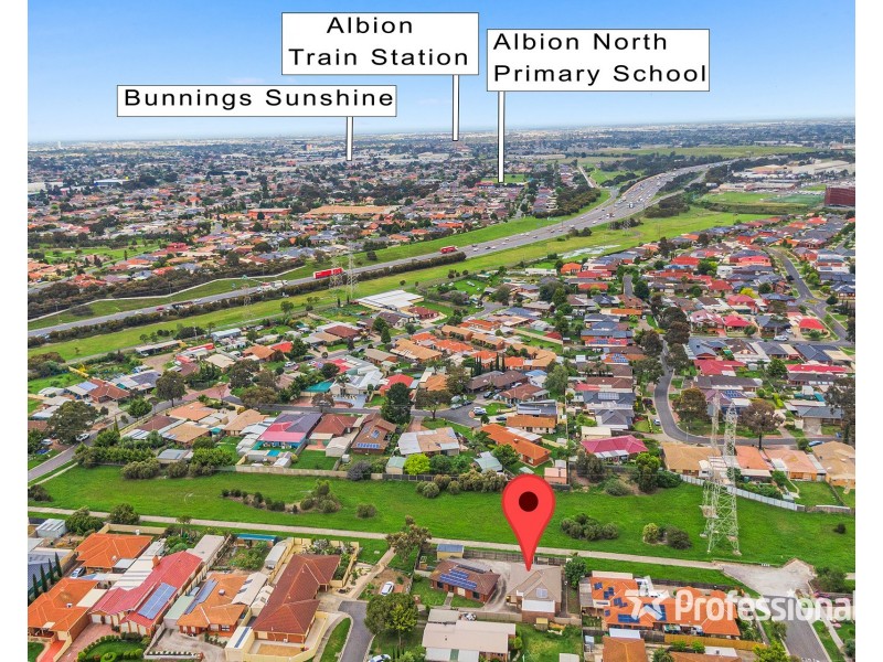 2/9 Gunyah Mews, St Albans VIC 3021