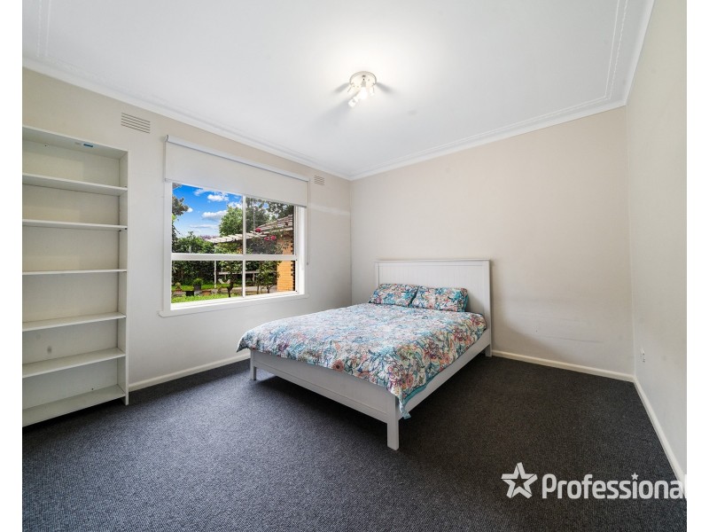 2/24 Victor Street, Sunshine North VIC 3020