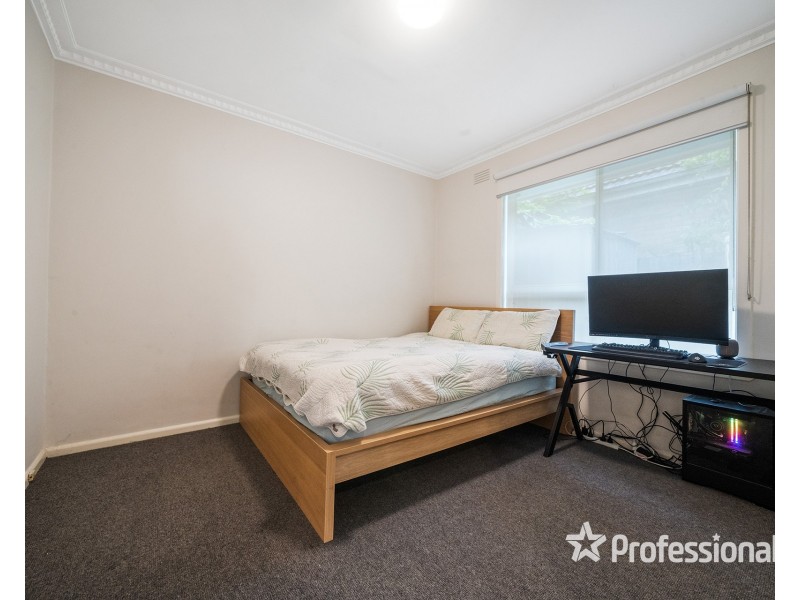 2/24 Victor Street, Sunshine North VIC 3020