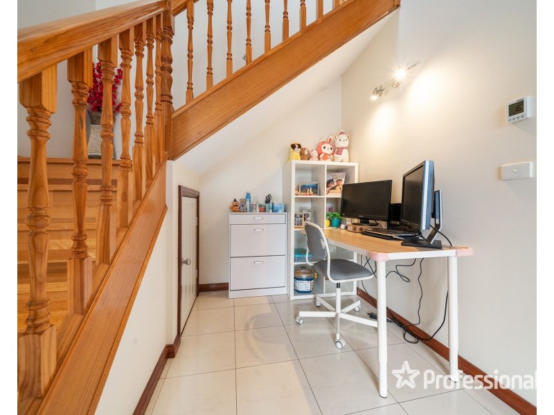 2/12 Grant Street, St Albans VIC 3021