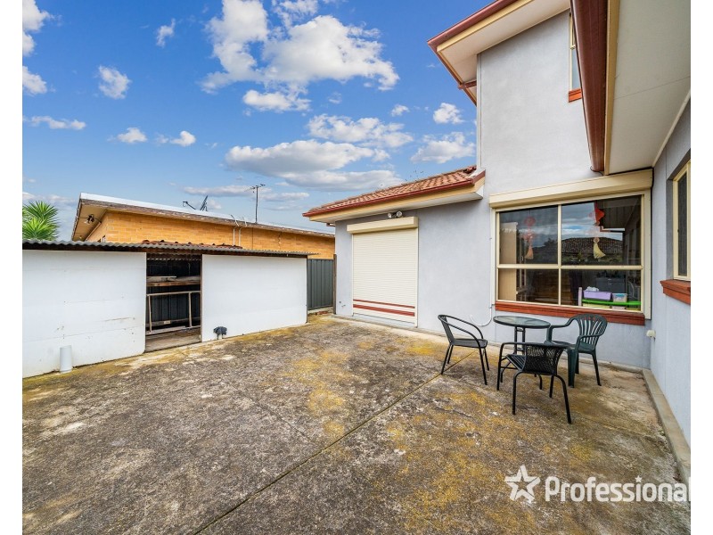 2/12 Grant Street, St Albans VIC 3021