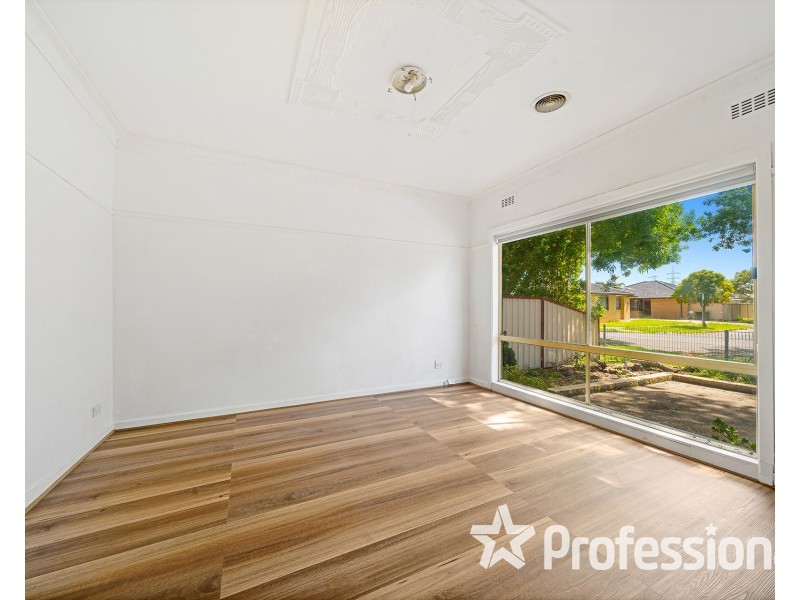 14 Beaver Street, St Albans VIC 3021