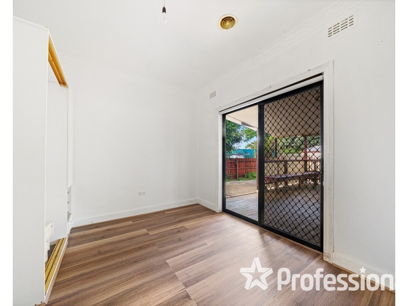 14 Beaver Street, St Albans VIC 3021