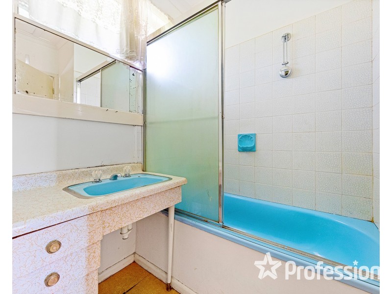 1/24 Victor Street, Sunshine North VIC 3020