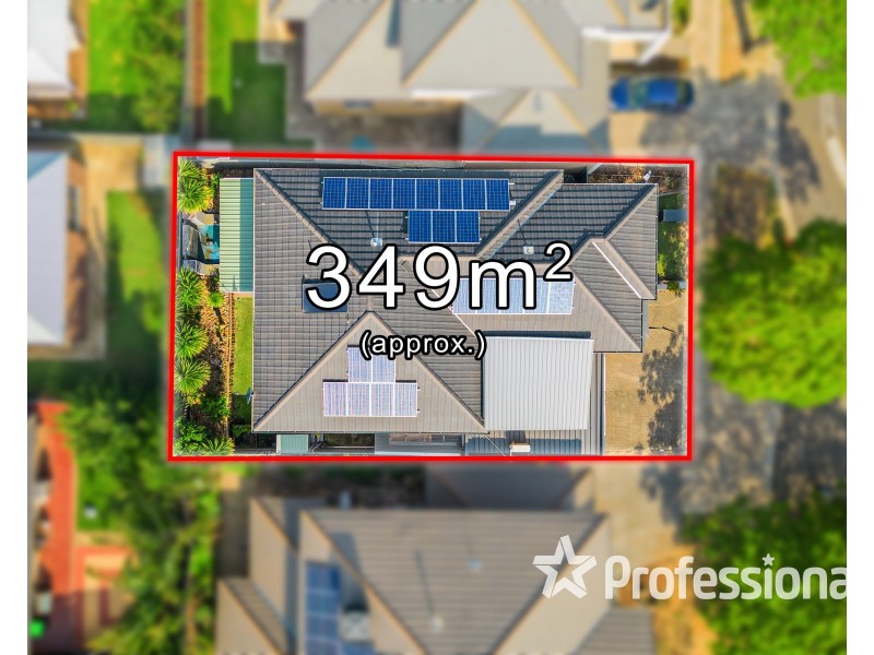 15 Herring Loop, Caroline Springs VIC 3023