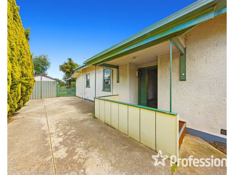 51 Hampshire Road, Sunshine VIC 3020