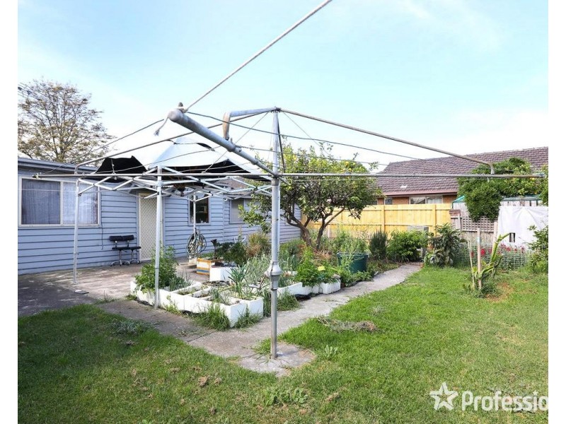 8 Gerald Street, Sunshine North VIC 3020