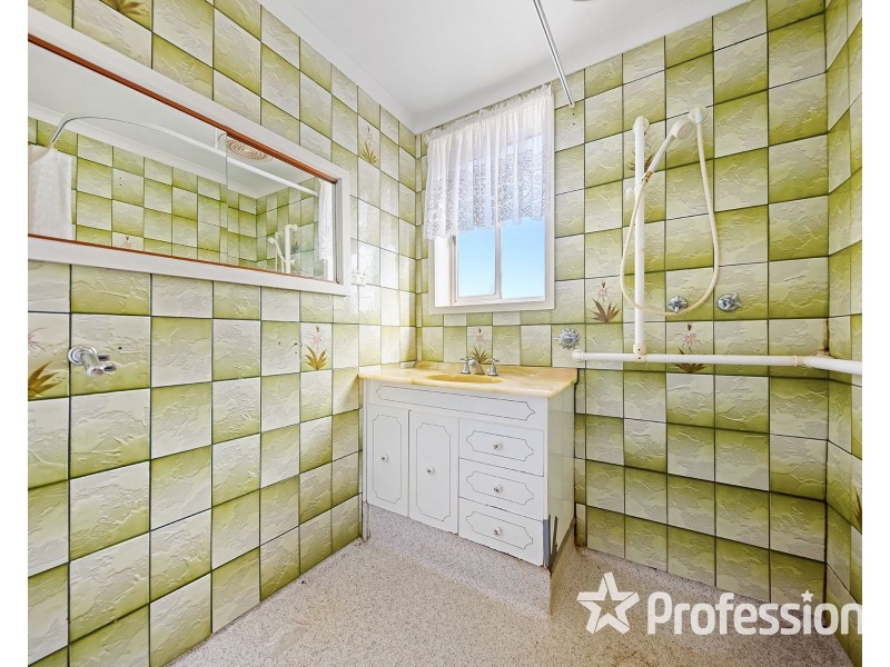 50 Vincent Avenue, St Albans VIC 3021