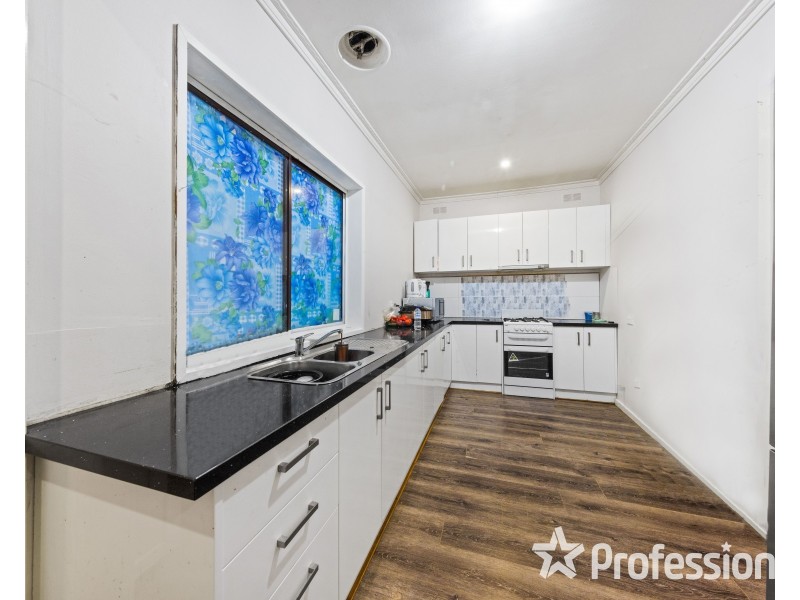 1/27 James Street, St Albans VIC 3021