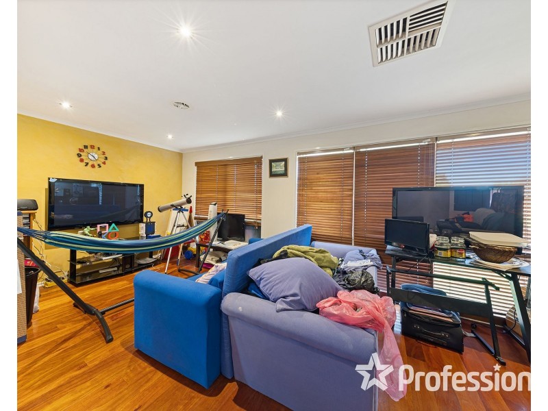 51 Marina Drive, Melton VIC 3337