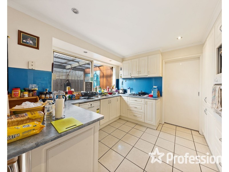 51 Marina Drive, Melton VIC 3337