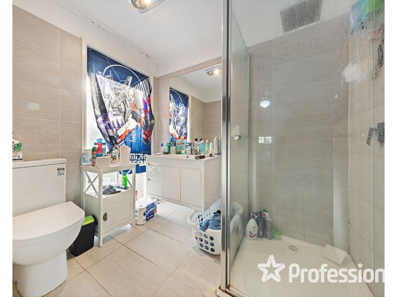 51 Marina Drive, Melton VIC 3337