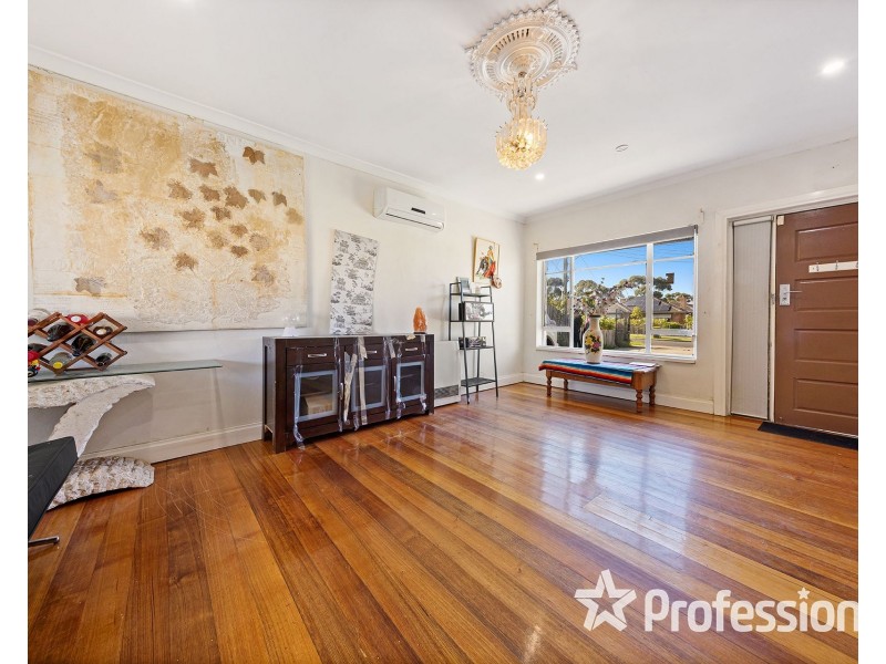 75 Errington Road, St Albans VIC 3021