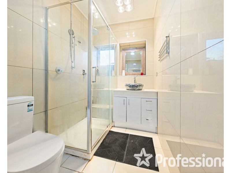 75 Errington Road, St Albans VIC 3021