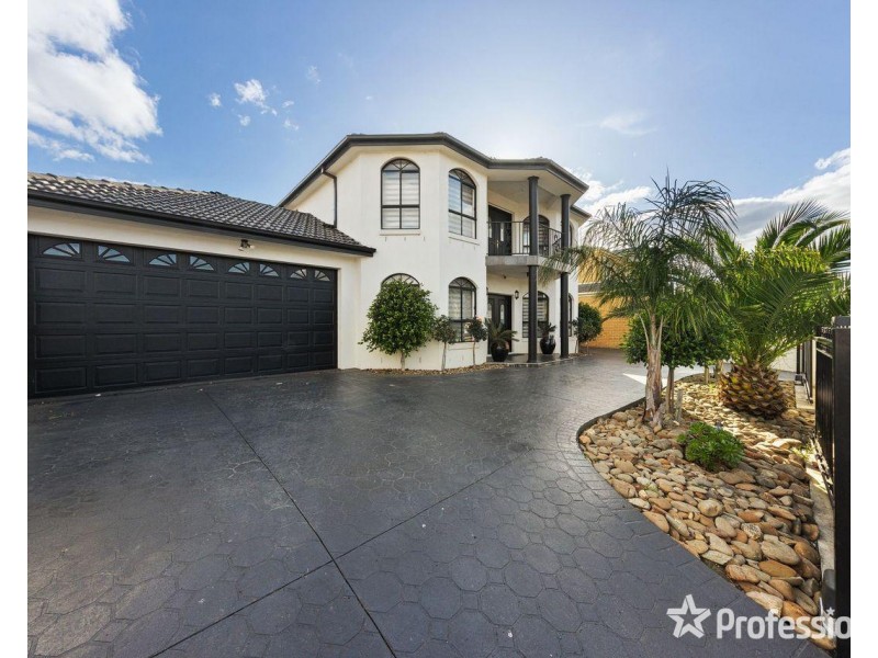 3 Pimelea Way, Hillside VIC 3037