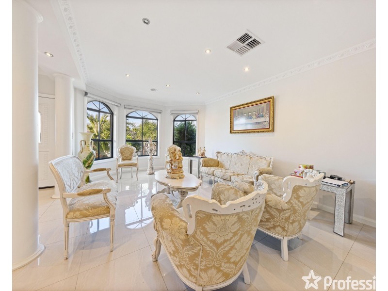 3 Pimelea Way, Hillside VIC 3037