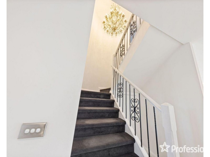 3 Pimelea Way, Hillside VIC 3037