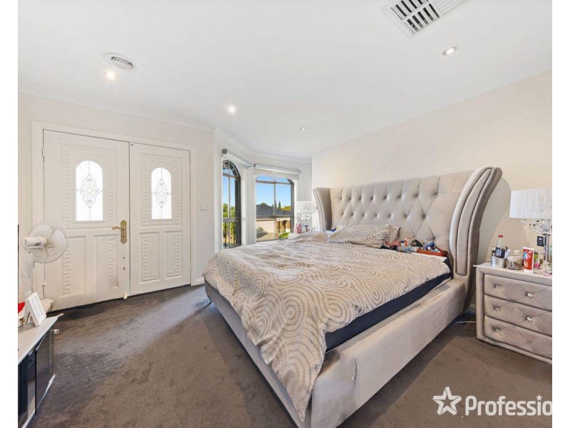 3 Pimelea Way, Hillside VIC 3037