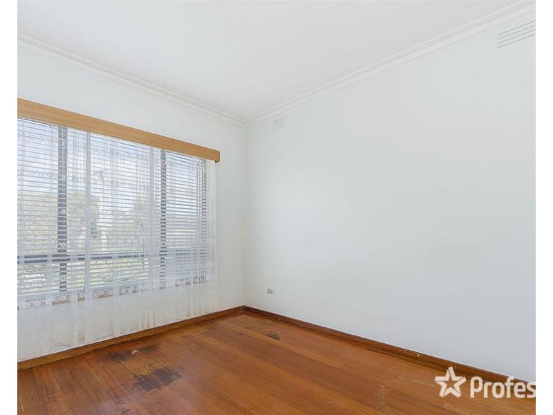 4 Occold Court, St Albans VIC 3021