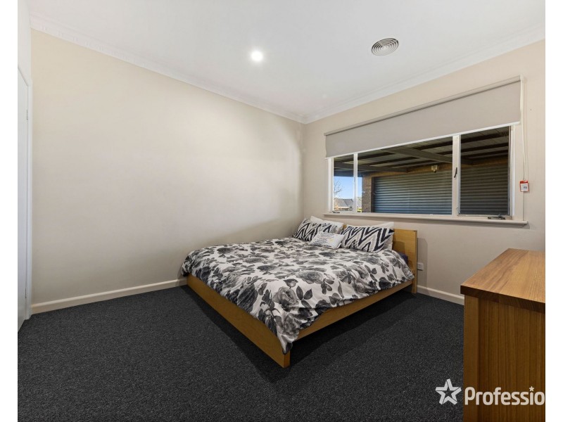 49 View Street, St Albans VIC 3021