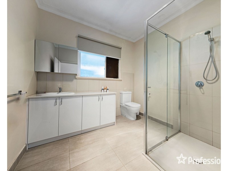 49 View Street, St Albans VIC 3021