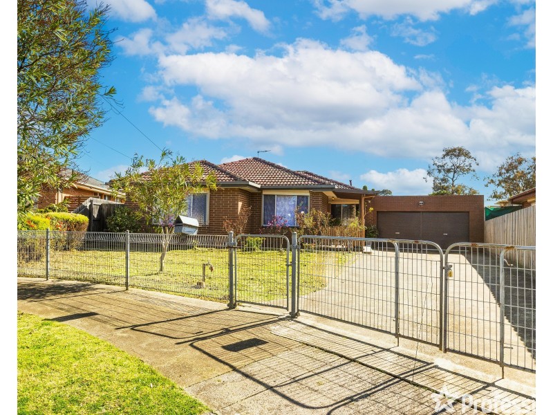 8 Opala Court, Kings Park VIC 3021