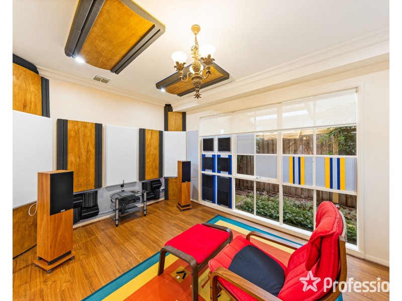5 Pimelea Way, Hillside VIC 3037