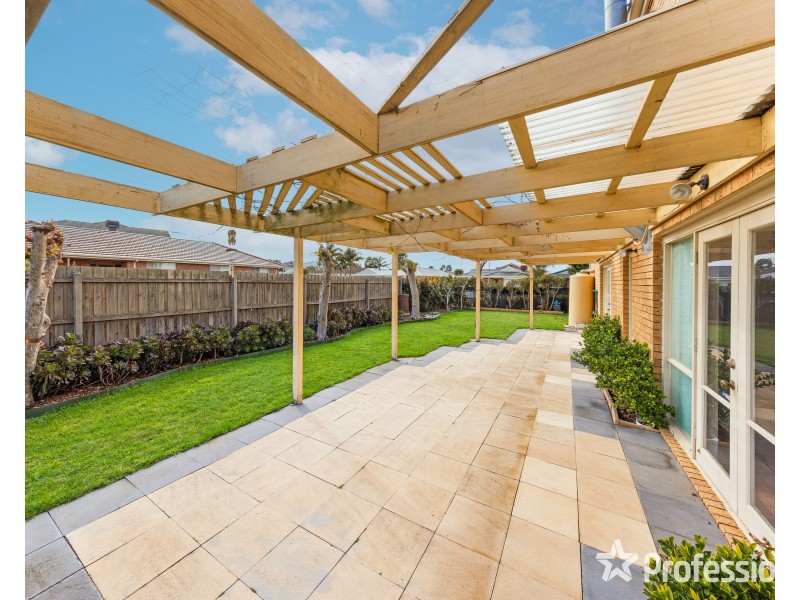 5 Pimelea Way, Hillside VIC 3037
