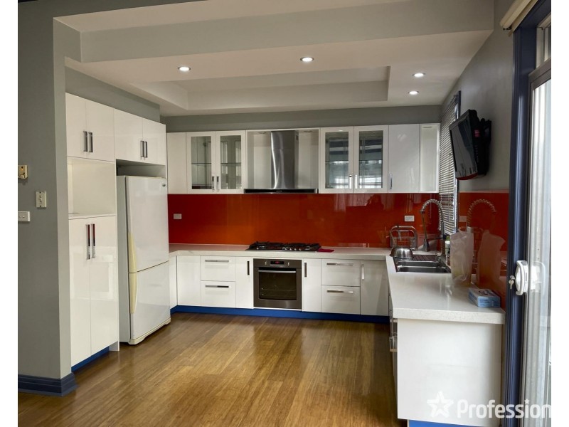 2 Lyall Street, St Albans VIC 3021