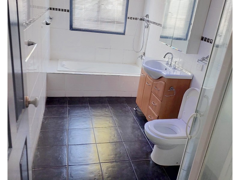 2 Lyall Street, St Albans VIC 3021