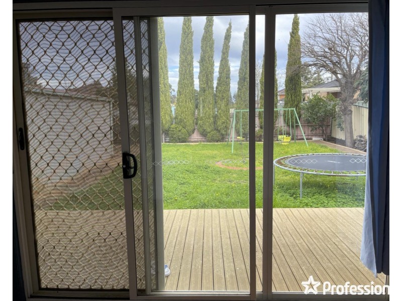 2 Lyall Street, St Albans VIC 3021