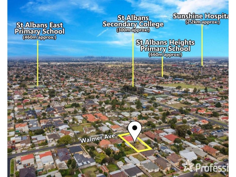 13 Walmer Avenue, St Albans VIC 3021