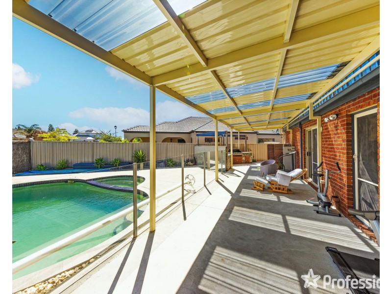 29 Drummond Street, Caroline Springs VIC 3023