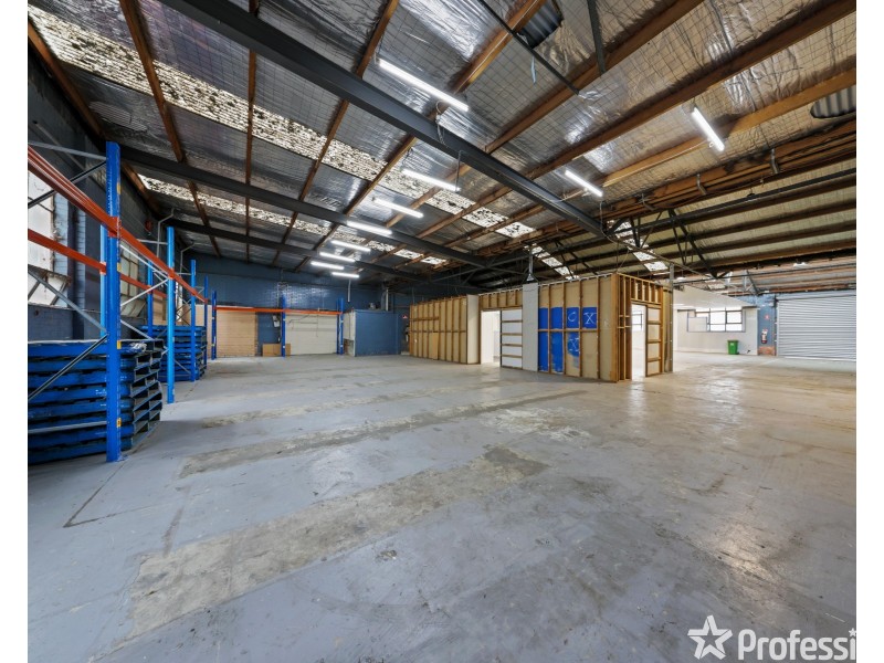 4 Suffolk Road, Sunshine North VIC 3020