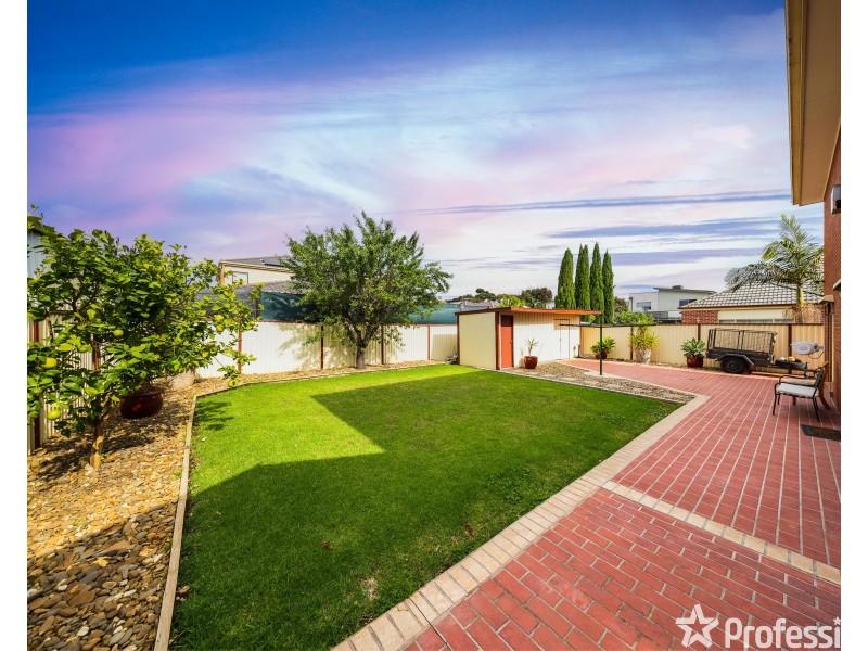 7 Blackwood Court, Cairnlea VIC 3023