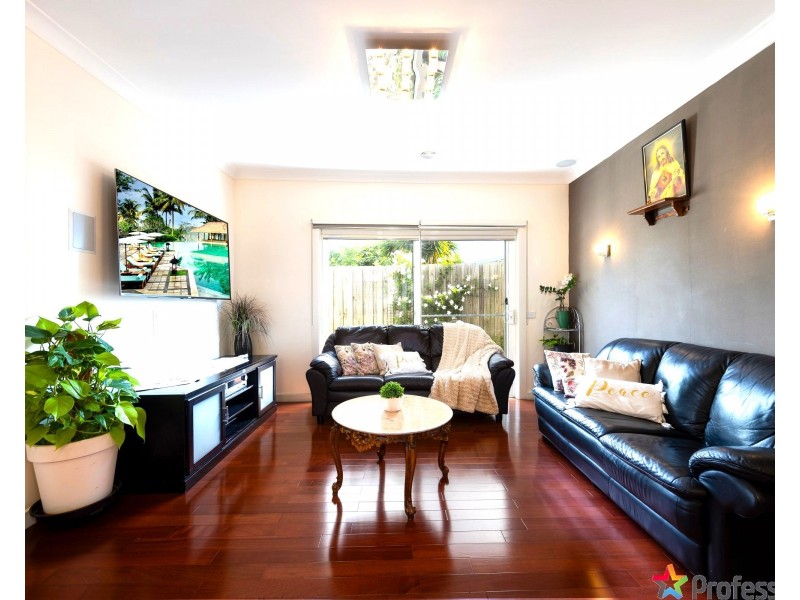 2/84 Opie Road, Albanvale VIC 3021