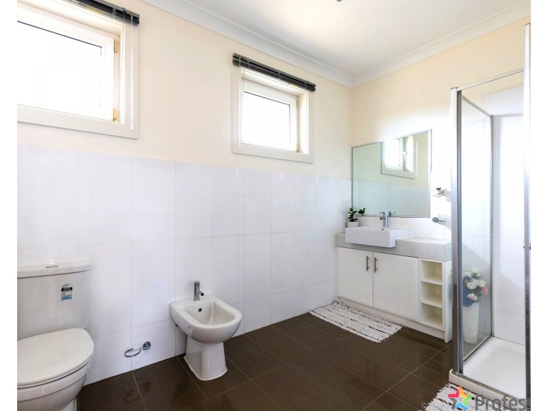 2/84 Opie Road, Albanvale VIC 3021