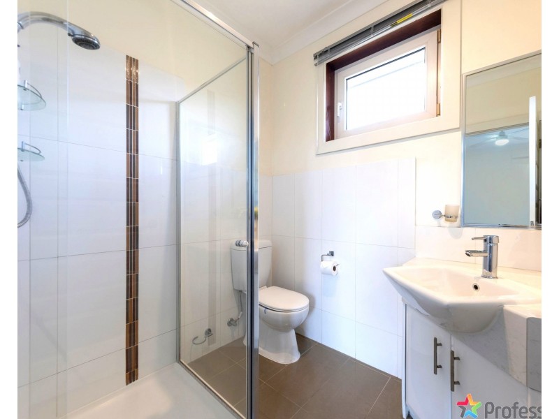 2/84 Opie Road, Albanvale VIC 3021