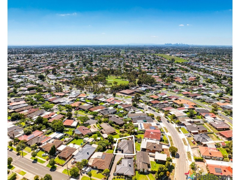 2/84 Opie Road, Albanvale VIC 3021