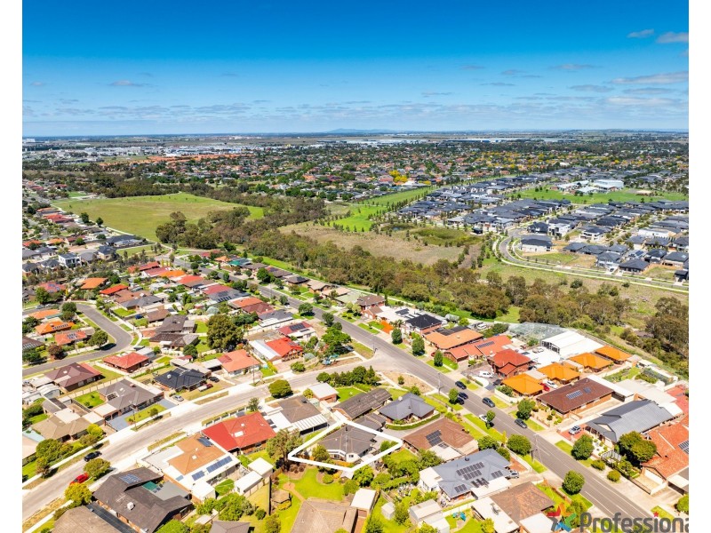 2/84 Opie Road, Albanvale VIC 3021