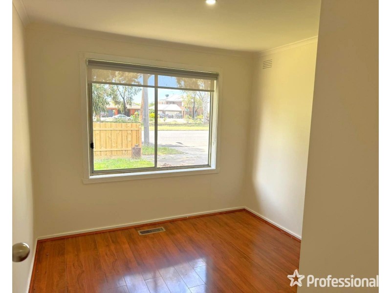 157 Station Road, Deer Park VIC 3023