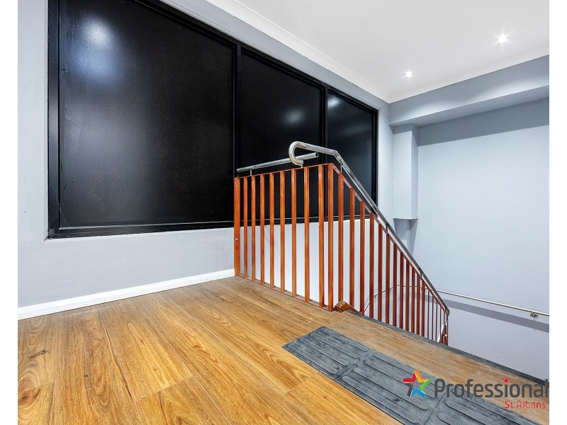 30 Imperial Avenue, Sunshine North VIC 3020