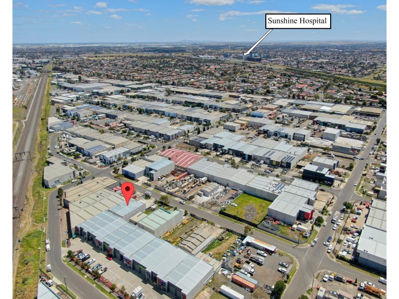 30 Imperial Avenue, Sunshine North VIC 3020
