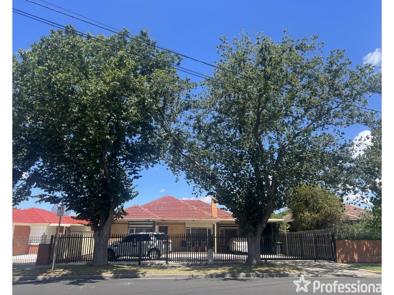 261 Main Road, St Albans VIC 3021