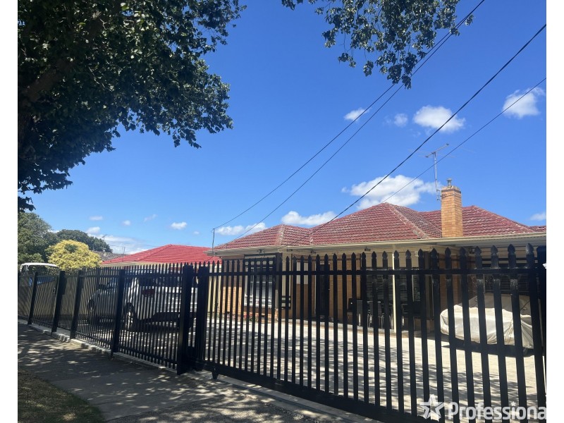 261 Main Road, St Albans VIC 3021